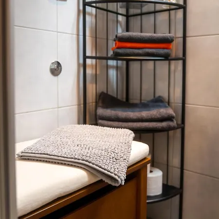 Aurora#1 Mit Grossem Garten Und Kamin